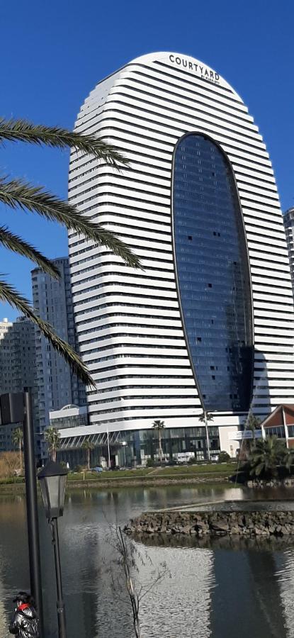 Ferienwohnung Sea Breeze In Batumi Exterior foto