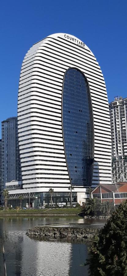 Ferienwohnung Sea Breeze In Batumi Exterior foto